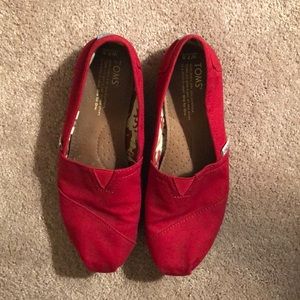 Toms red flats. Size 7.5